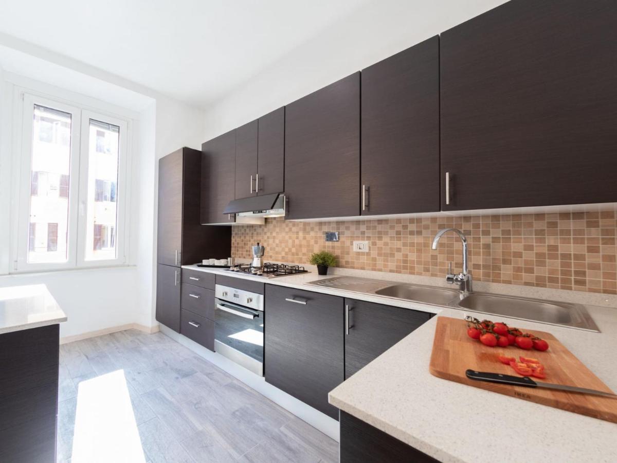 The Best Rent - Spacious Apartment Near Roma Termini Station Екстериор снимка