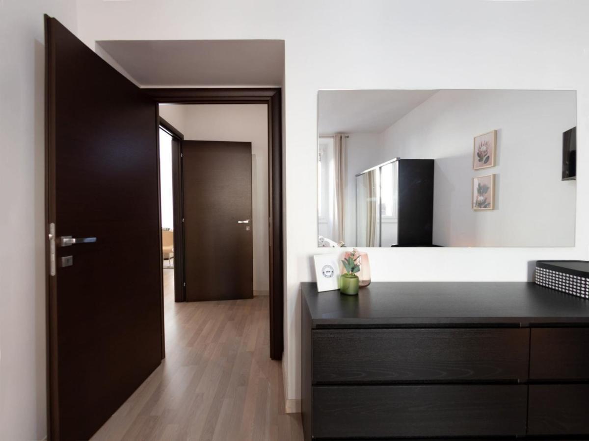 The Best Rent - Spacious Apartment Near Roma Termini Station Екстериор снимка