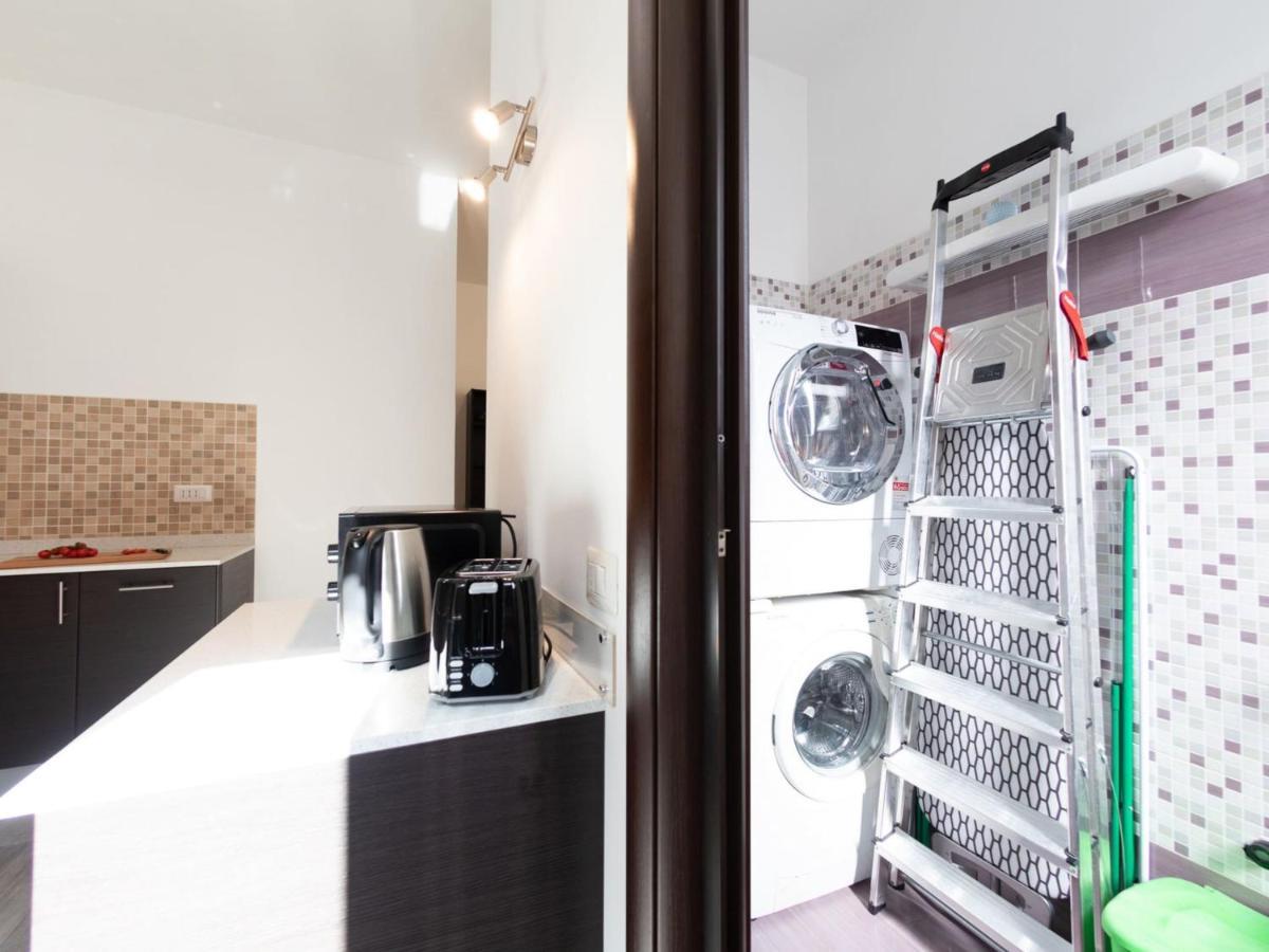 The Best Rent - Spacious Apartment Near Roma Termini Station Екстериор снимка